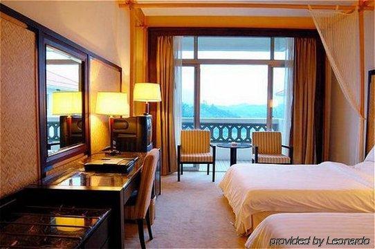 Merryland Resort Гуейлин Стая снимка